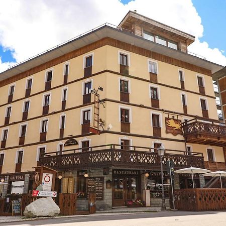 Art Hotel Grivola 布勒伊-切尔维尼亚 外观 照片